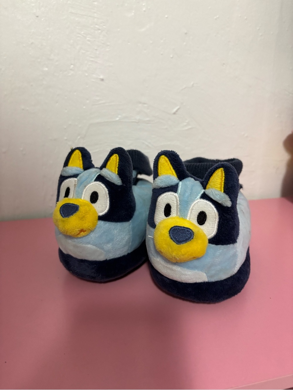 Bluey slippers size 5/6